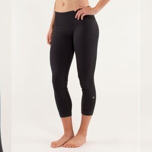 Lululemon Ebb And Flow Crop II leggings size 4